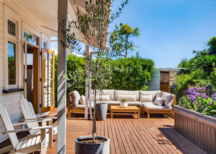  at 12 Guys Hill Road, Hospital Hill, Napier, Hawke's Bay