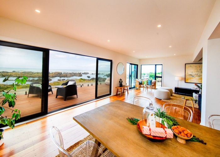  at 354 The Esplanade, Island Bay, Wellington, Wellington