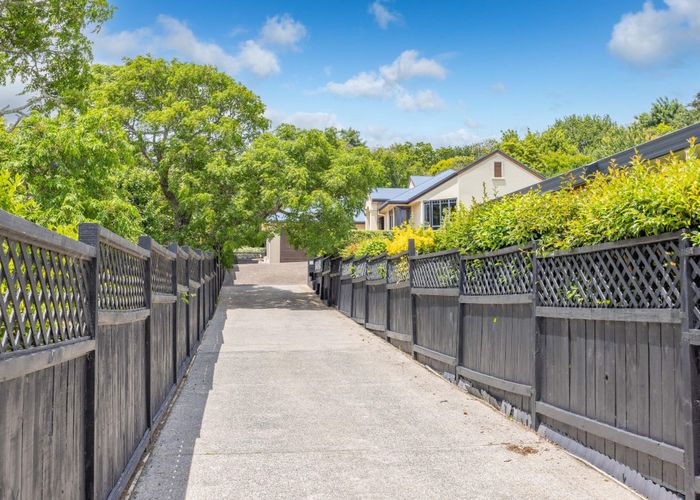  at 31 Aloma Way, Glenview, Hamilton