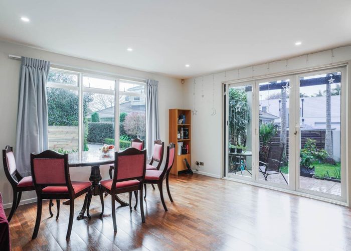  at 38A Oakwood Grove, Eastern Beach, Manukau City, Auckland