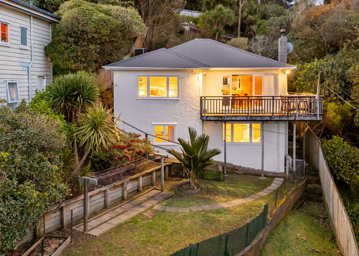  at 27 & 27a Alexandra Road, Hataitai, Wellington, Wellington