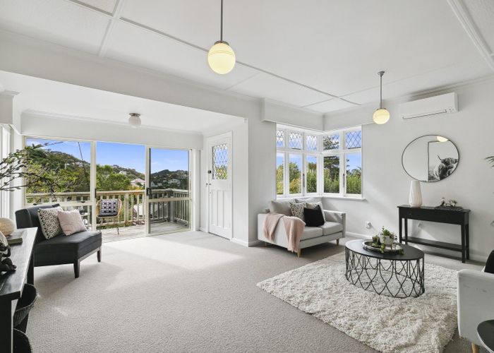  at 37 Woodmancote Road, Khandallah, Wellington