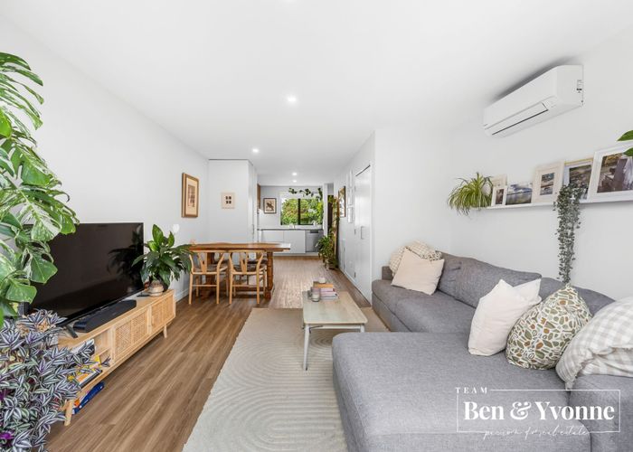  at 34D Coral Crescent, Panmure, Auckland