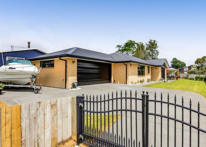  at 13 Karaka Street, Merrilands, New Plymouth