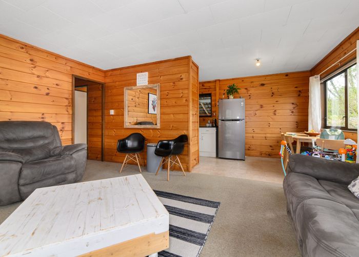  at 2/40 Gatman Street, Birkdale, Auckland
