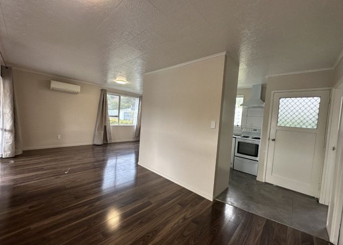  at 8 Citril Place, Papakura, Papakura, Auckland