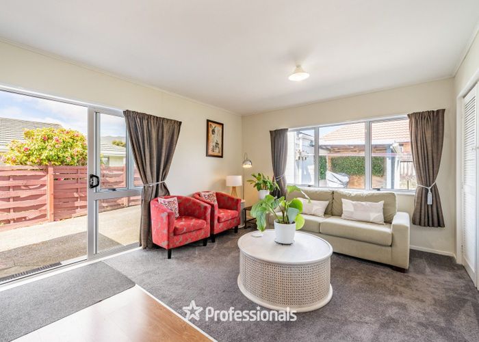  at 13 Whites Line West, Woburn, Lower Hutt, Wellington