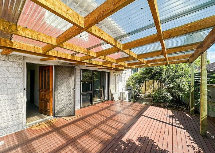  at 1 Lakewood Drive, Burwood, Christchurch