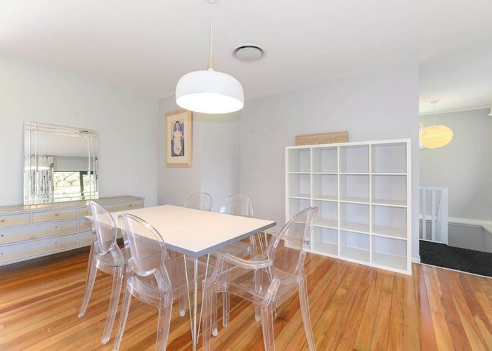 at 220 Glengarry Rd, Oratia, Waitakere City, Auckland
