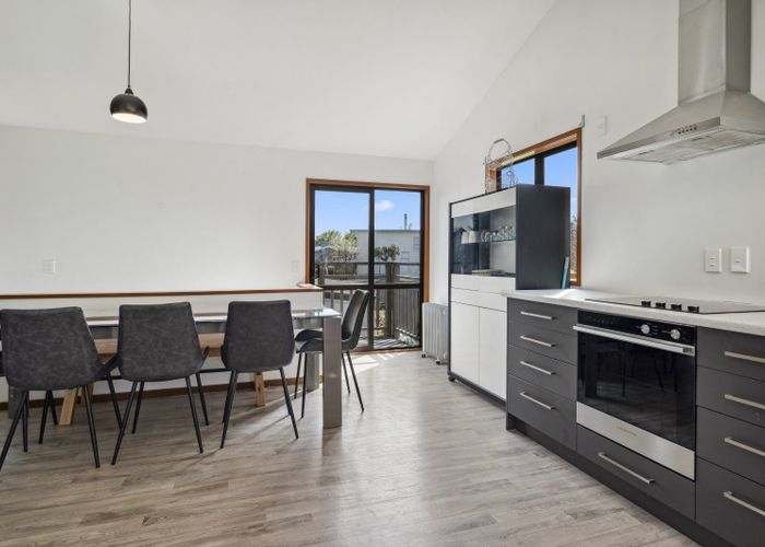  at 2/11 Kereru Street, Two Mile Bay, Taupo