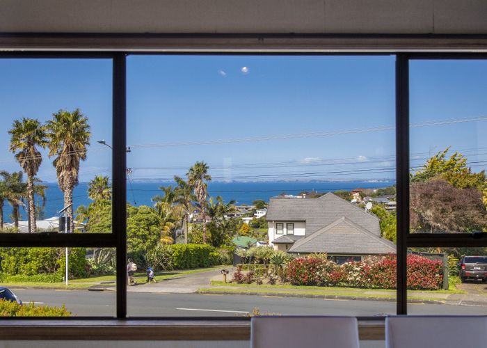  at 1/72 Deep Creek Road, Torbay, North Shore City, Auckland