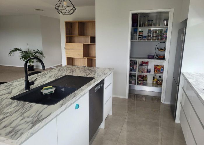  at 7 Twin Way, Hurworth, New Plymouth