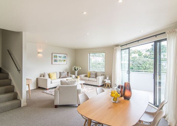  at 42 Fairview Crescent, Kelburn, Wellington
