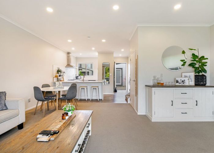  at 9S Clearwater Cove, West Harbour, Auckland