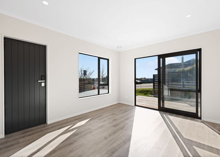  at 1/1 Mitcham Avenue, Forest Lake, Hamilton, Waikato