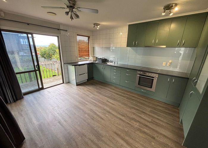  at 28 Evans Road, Weymouth, Manukau City, Auckland