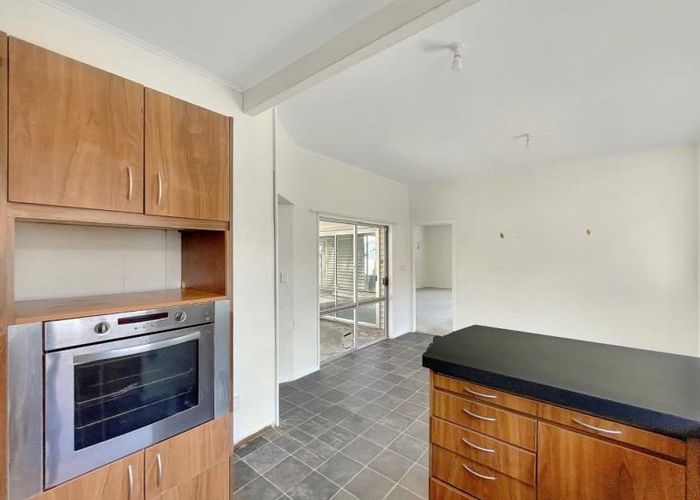  at 111 Albert Street, Hamilton East, Hamilton