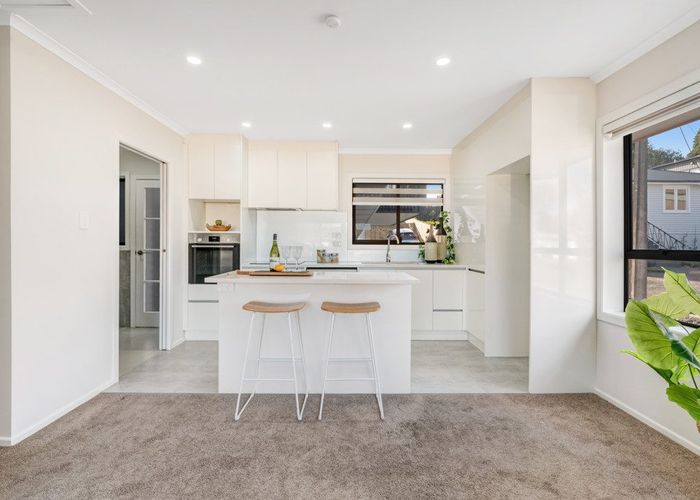  at 25 Neal Avenue, Glenfield, North Shore City, Auckland