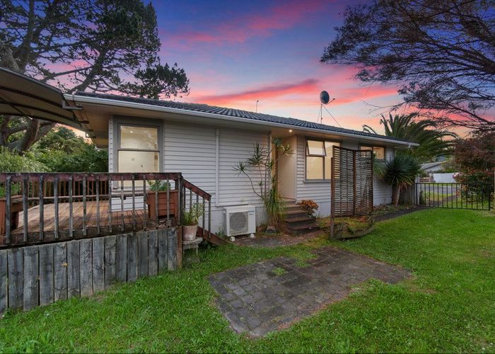  at 12 Mchardy Place, Glenfield, North Shore City, Auckland