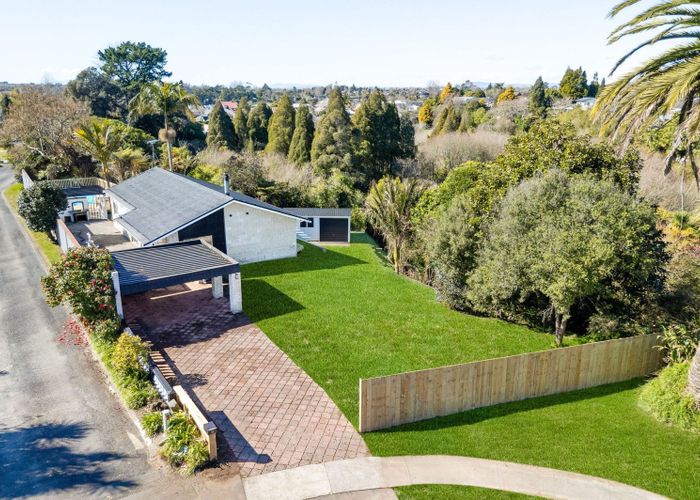  at 14 Totara Drive, Saint Andrews, Hamilton, Waikato