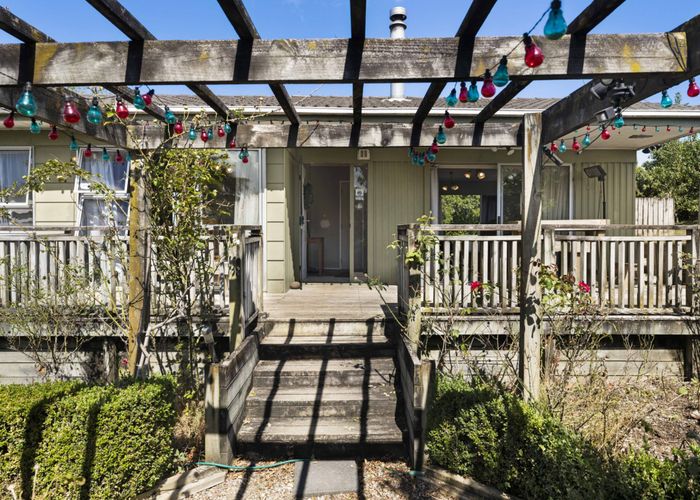  at 35 Balgowan Terrace, Conifer Grove, Takanini