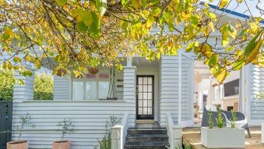  at 10 Walmer Road, Point Chevalier, Auckland