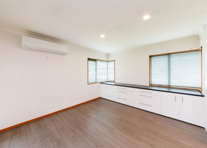  at 9 Edgecombe Court, Roslyn, Palmerston North