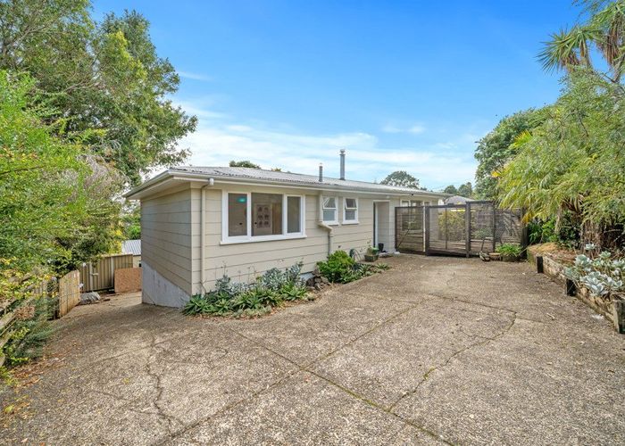  at 184 Don Buck Road, Massey, Auckland