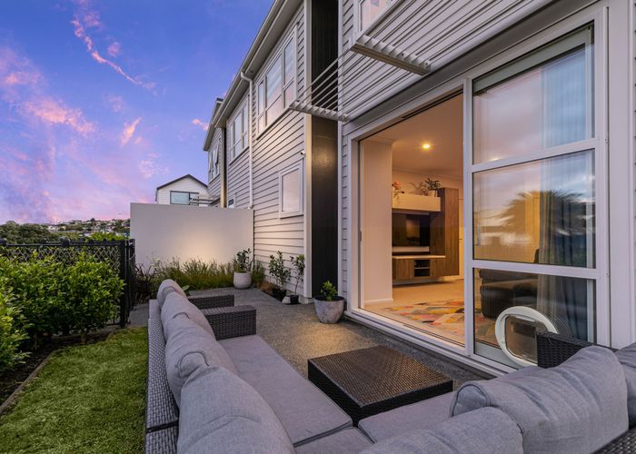  at 71 Karepiro Drive, Stanmore Bay, Whangaparaoa