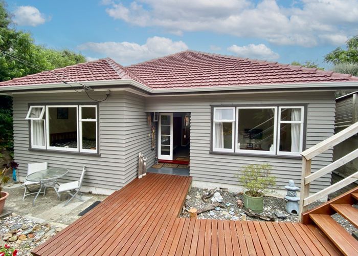  at 94 Melbourne Road, Island Bay, Wellington
