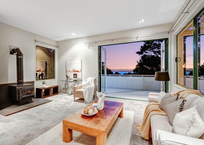  at 100 Hadfield Street, Beach Haven, North Shore City, Auckland