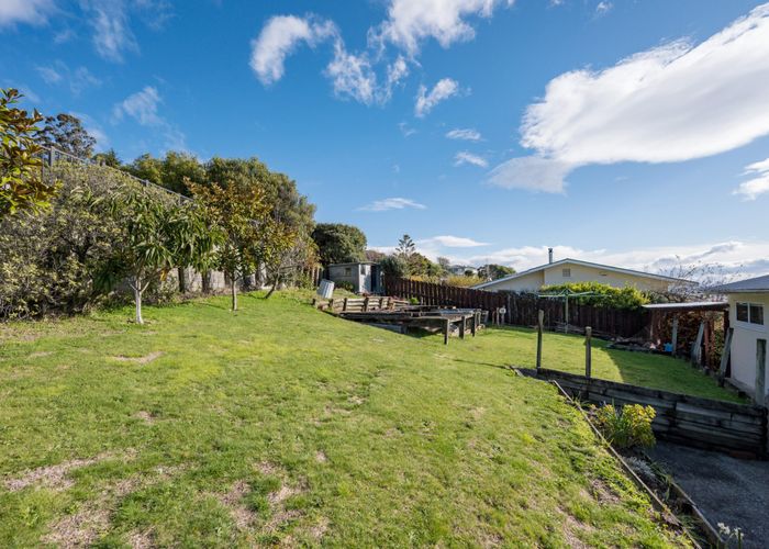  at 86 Arapiki Road, Stoke, Nelson