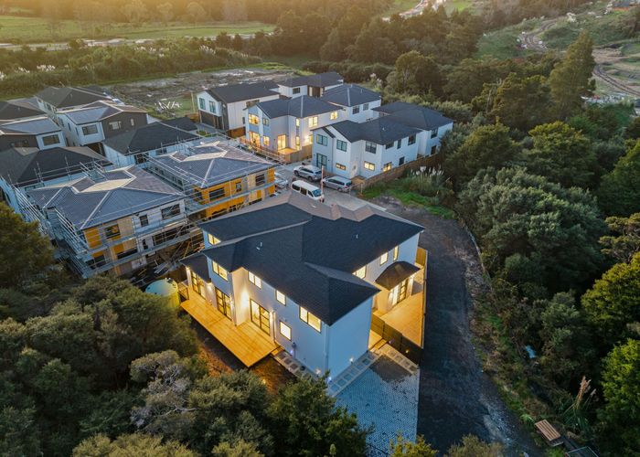  at 8 Breeze Lane, Silverdale, Rodney, Auckland