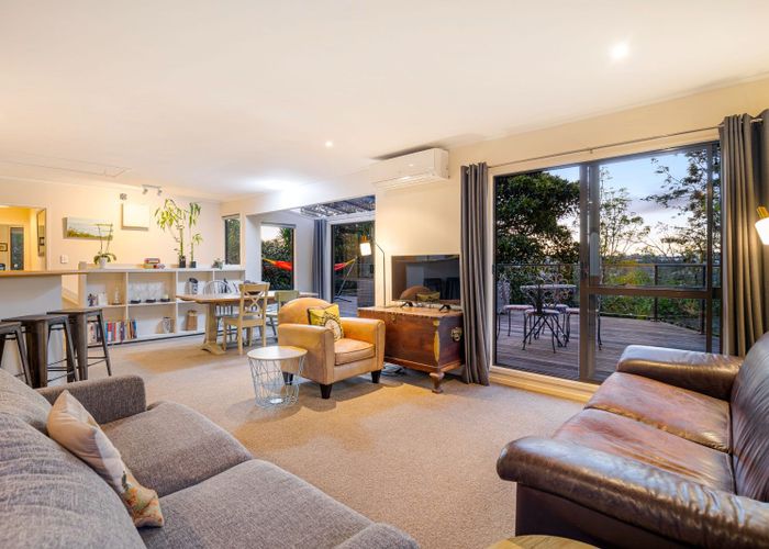  at 73 Arran Road, Browns Bay, Auckland