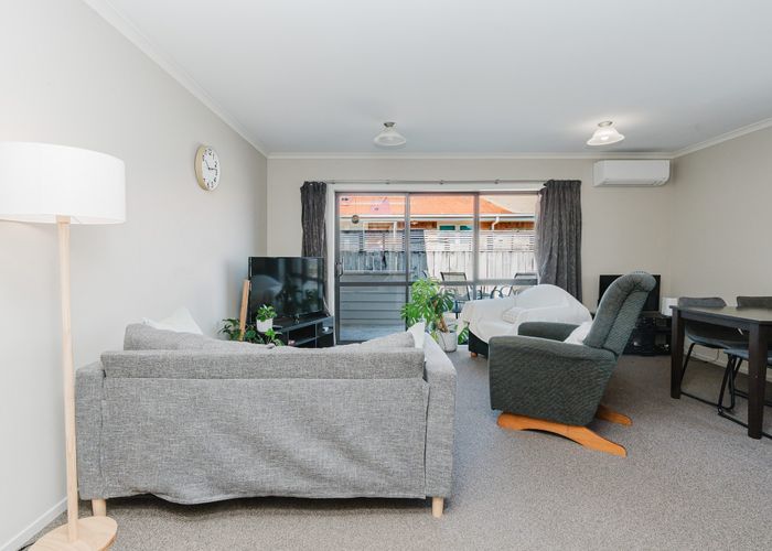  at 4/82 Clyde Street, Hamilton East, Hamilton, Waikato