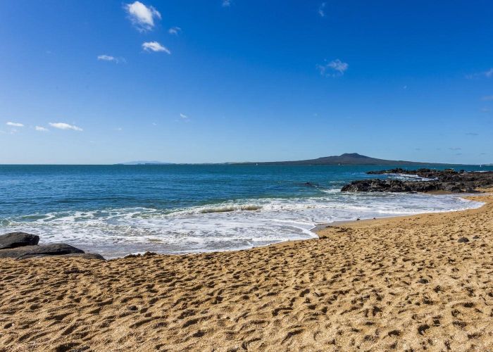  at 223B Hurstmere Road, Takapuna, North Shore City, Auckland