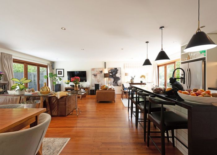  at 32 Homewood Crescent, Karori, Wellington