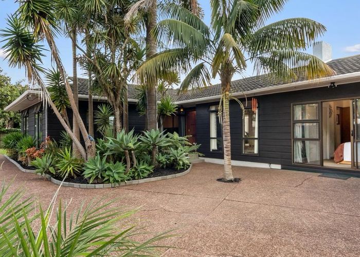  at 4191 Great North Road, Glen Eden, Auckland