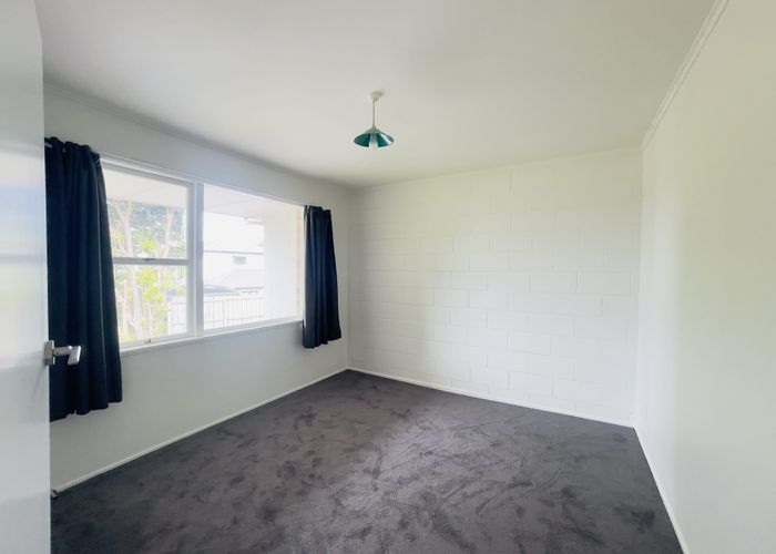  at 2/42 Hamlin Rd, Mount Wellington, Auckland City, Auckland