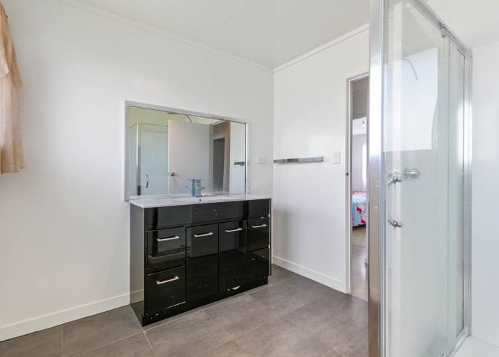 at 14 Sidey Avenue, Clover Park, Auckland