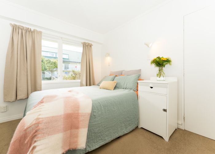  at 2/19 Britannia Street, Petone, Lower Hutt