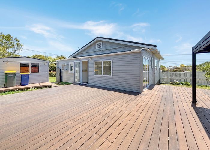  at 21 Clayburn Road, Glen Eden, Waitakere City, Auckland