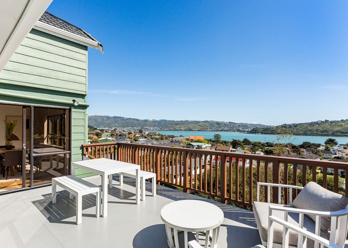  at 19 Kinloch Place, Papakowhai, Porirua, Wellington