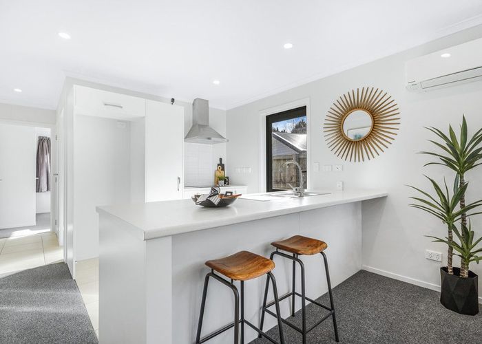 at 2/23 Montgomery Crescent, Bader, Hamilton
