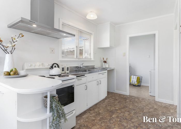  at 60 Te Koa Road, Panmure, Auckland