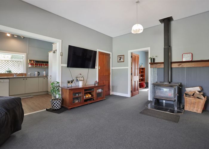  at 17 Wilkinsons Road, Chertsey, Ashburton