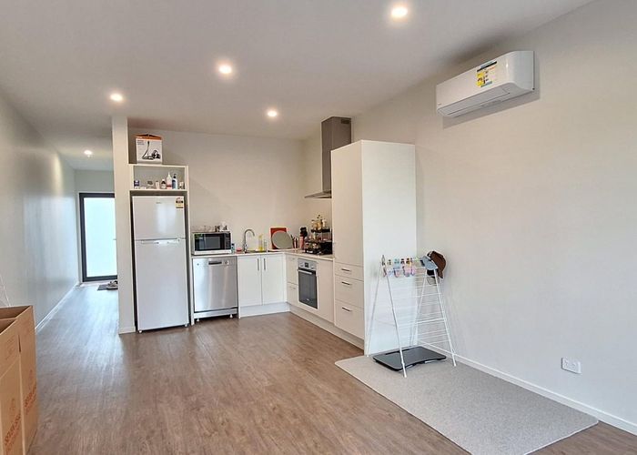  at 33 Canna Street, Totara Park, Manukau City, Auckland