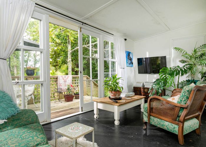  at 4 Churchouse Road, Greenhithe, Auckland
