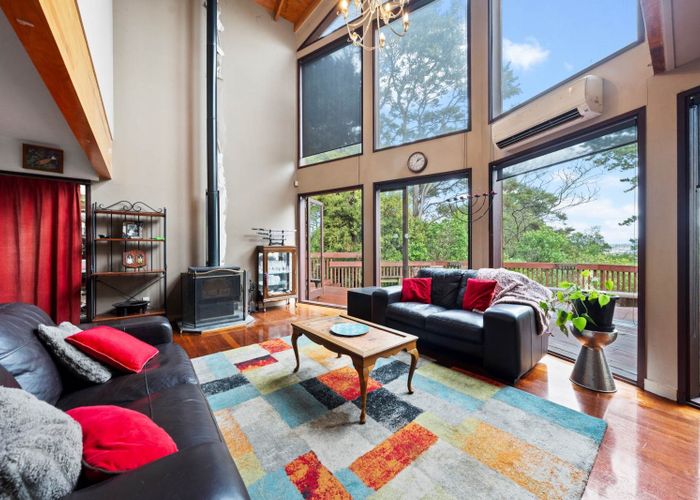  at 6 Remu Place, Greenhithe, North Shore City, Auckland