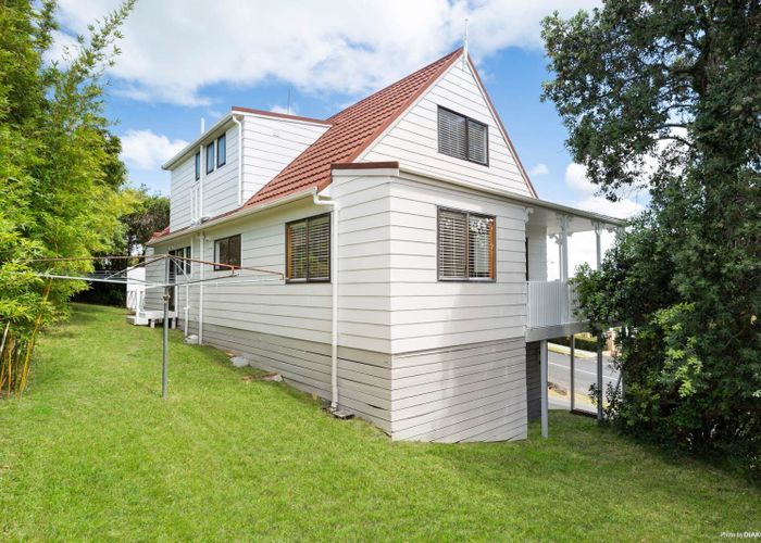  at 1 Francis Curtis Avenue, Blockhouse Bay, Auckland City, Auckland